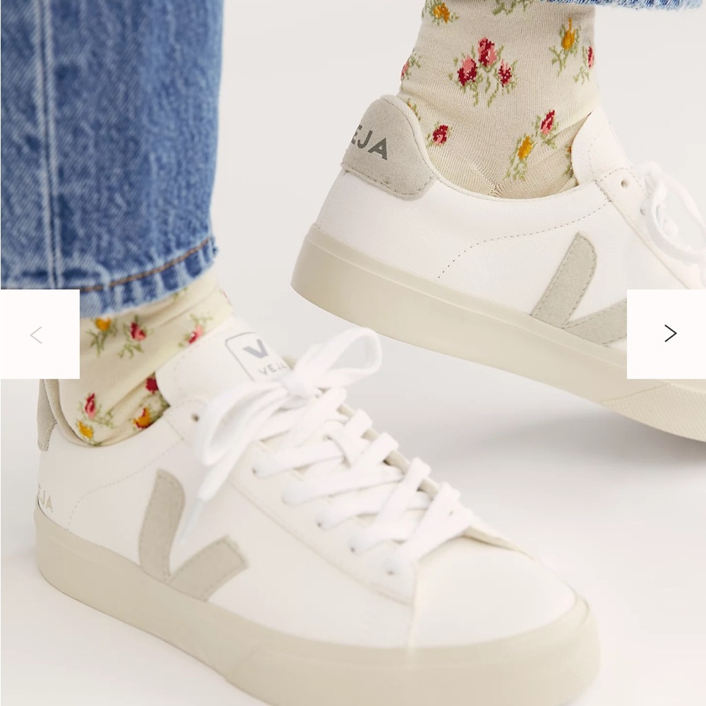 Veja Women's White and Cream Sneakers